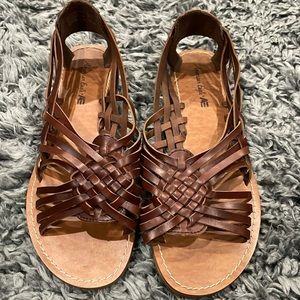 Brown American Eagle Sandals size 9.5